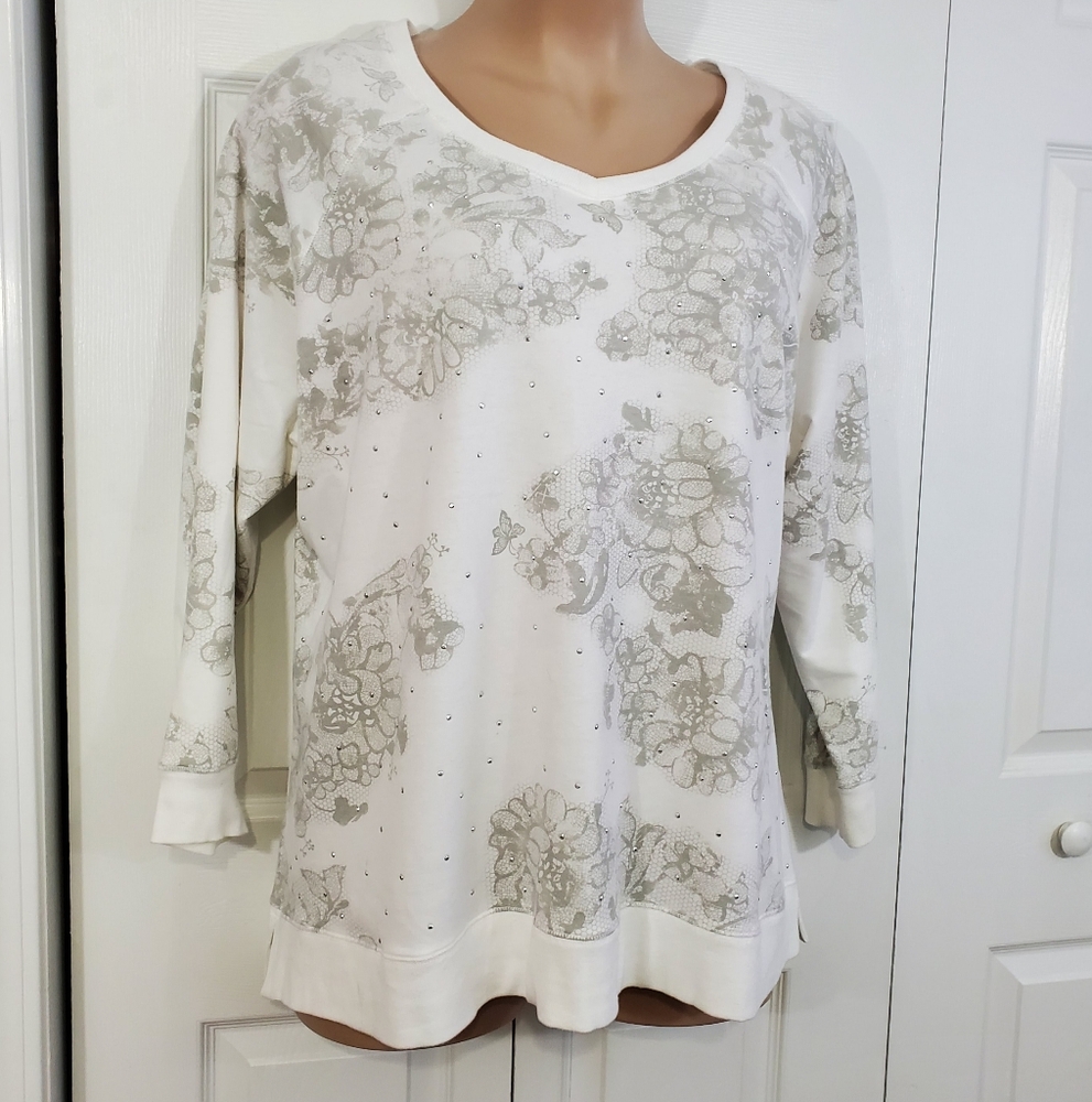 Avenue Womens Plus Floral Print Embellished 3/4 Sleeve Fleece Top ~ Pre-Owned - Picture 3 of 12